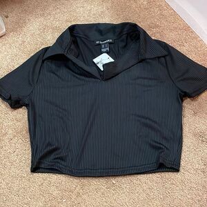 Black crop top with collar -NWT
